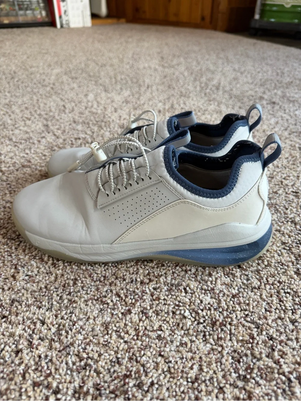 Clove Women's Casual Slip-On Sneakers in Light Gray with Navy Trim